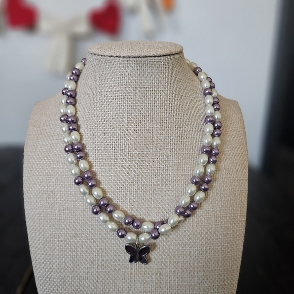 Other - Elegant Pearl and Purple Beaded Necklace with Butterfly Pendant Stretchy Toggle